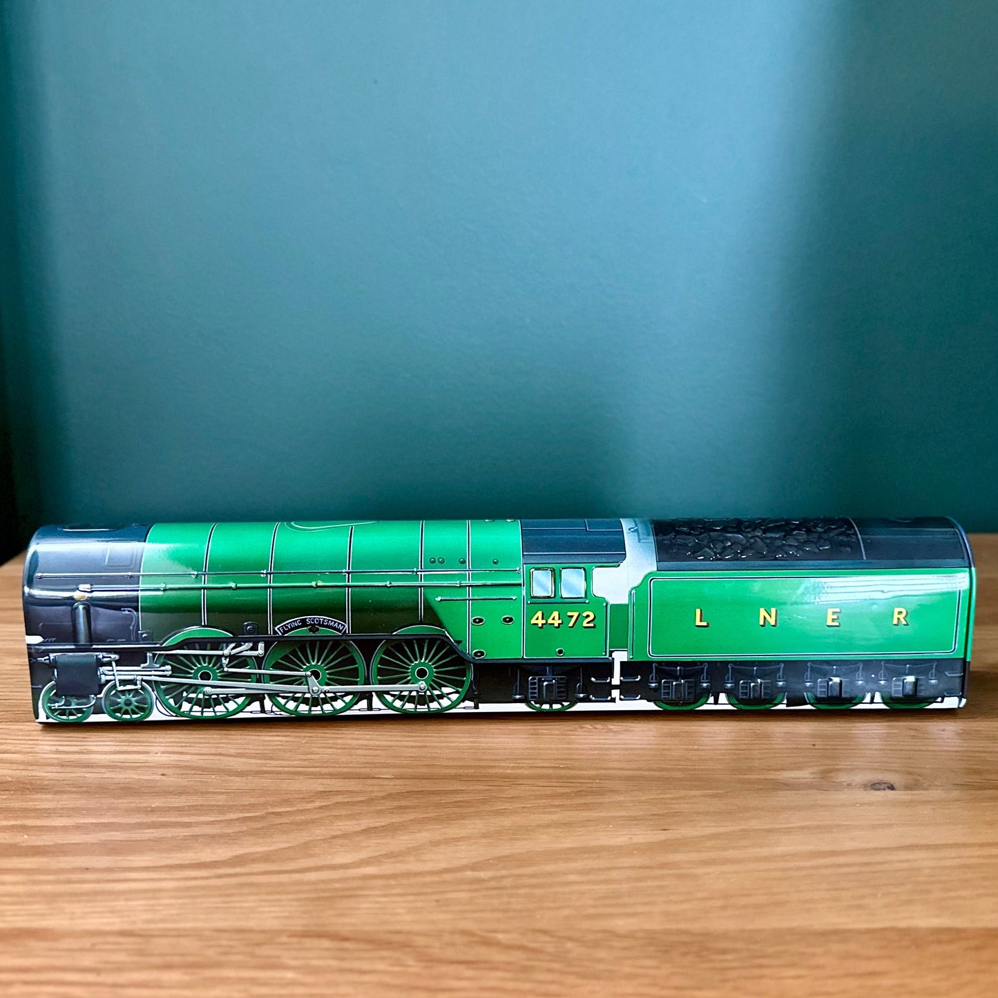 'Flying Scotsman' Collectable Train Tin - Hollyhock Hill