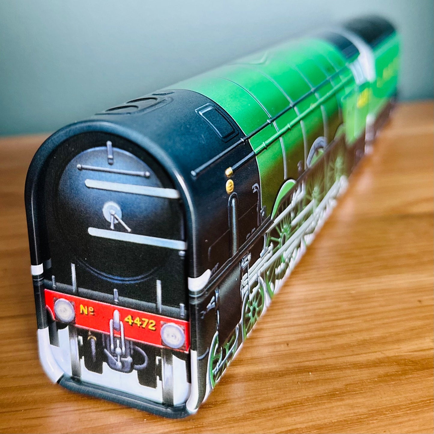 'Flying Scotsman' Collectable Train Tin - Hollyhock Hill