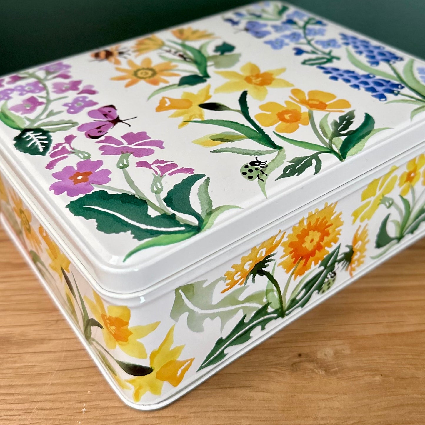'Wild Flower' by Emma Bridgewater Large Collectable Tin - Hollyhock Hill
