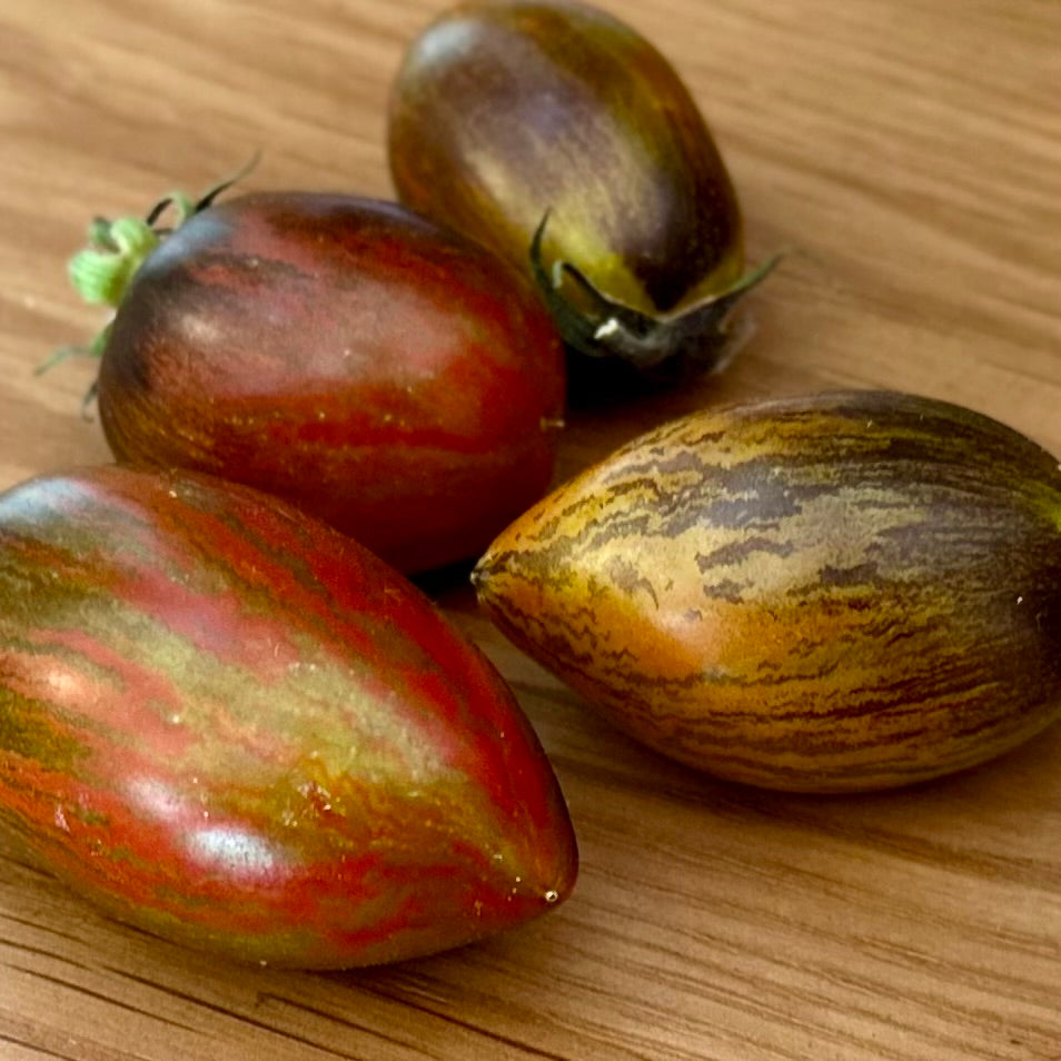 Tomato 'Cosmic Purple’ 25 Seeds COMING SOON
