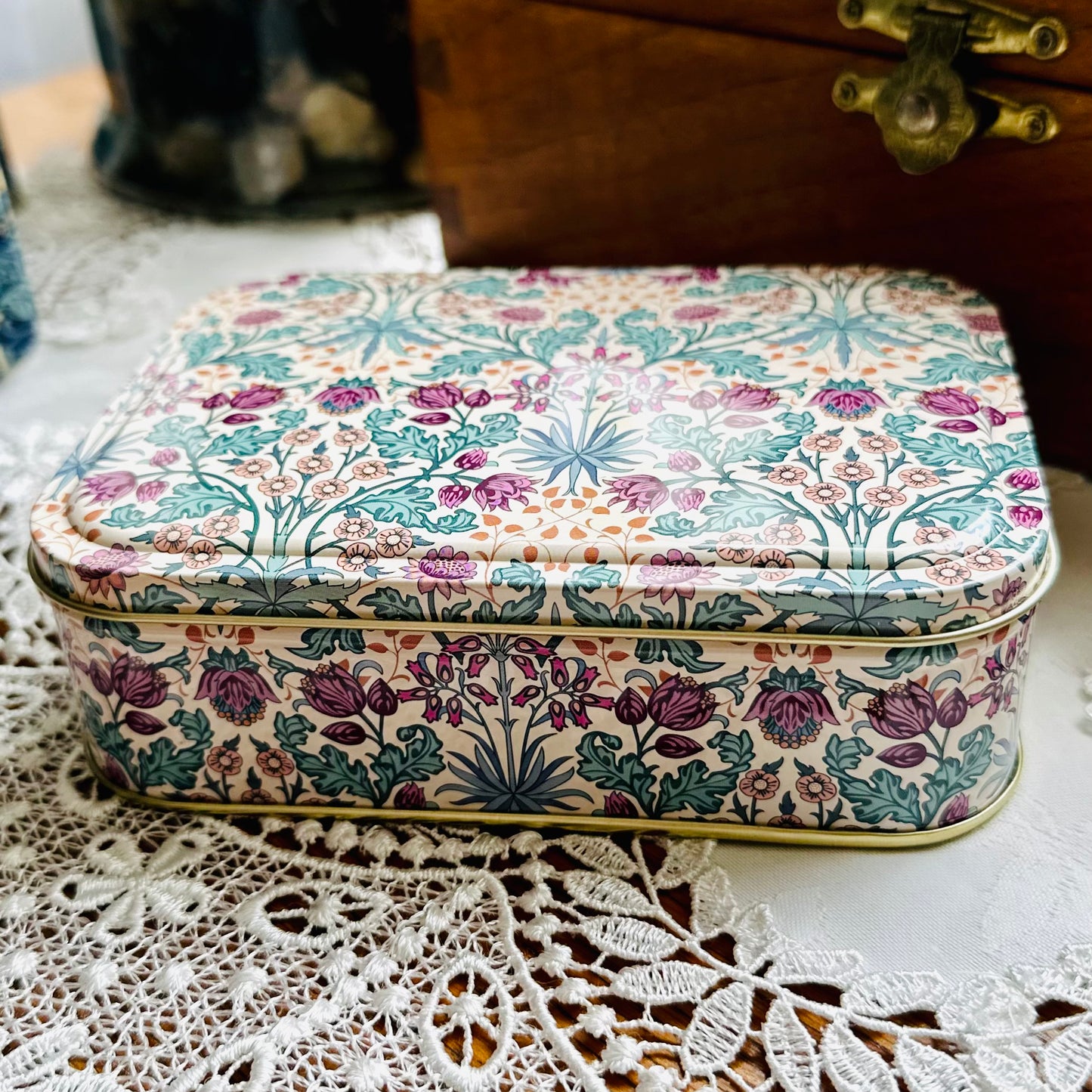 William Morris 'Arts and Crafts' Small Rectangular Collectible Tin