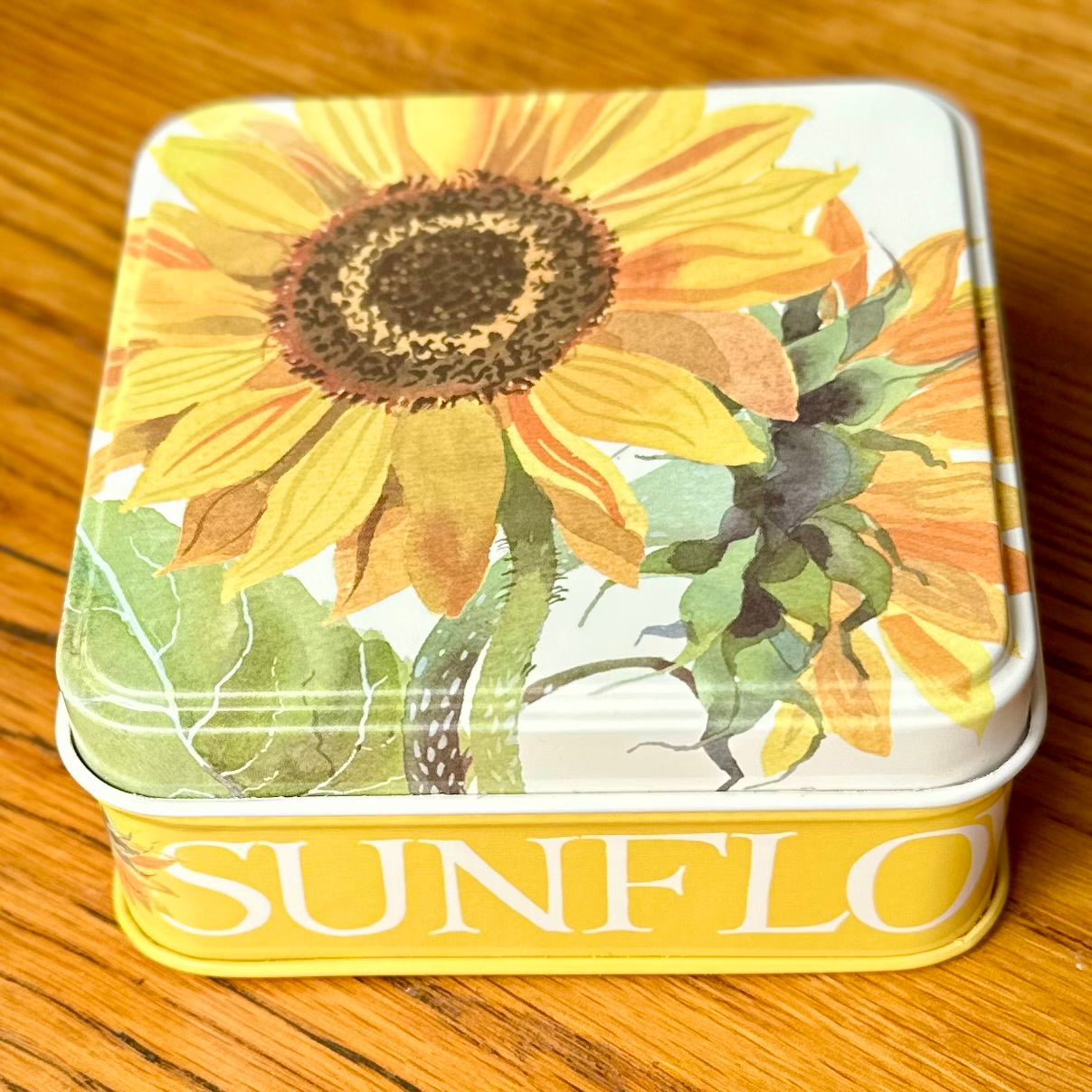 Emma Bridgewater 'Flowers' Pocket Collectable Tin