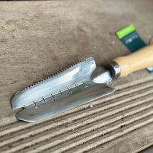 Load image into Gallery viewer, Burgon &amp; Ball RHS Stainless Steel Weeding Trowel - Hollyhock Hill
