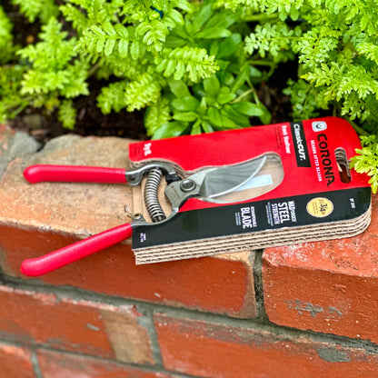 Corona Classic Cut 3/4 inch Branch and Stem Pruner - Hollyhock Hill