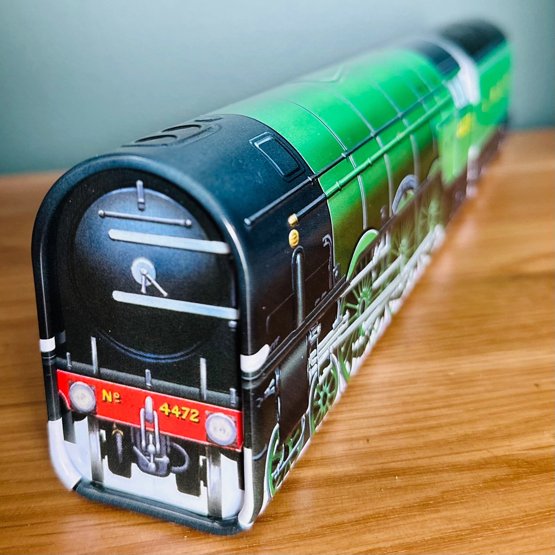 'Flying Scotsman' Collectable Train Tin - Hollyhock Hill