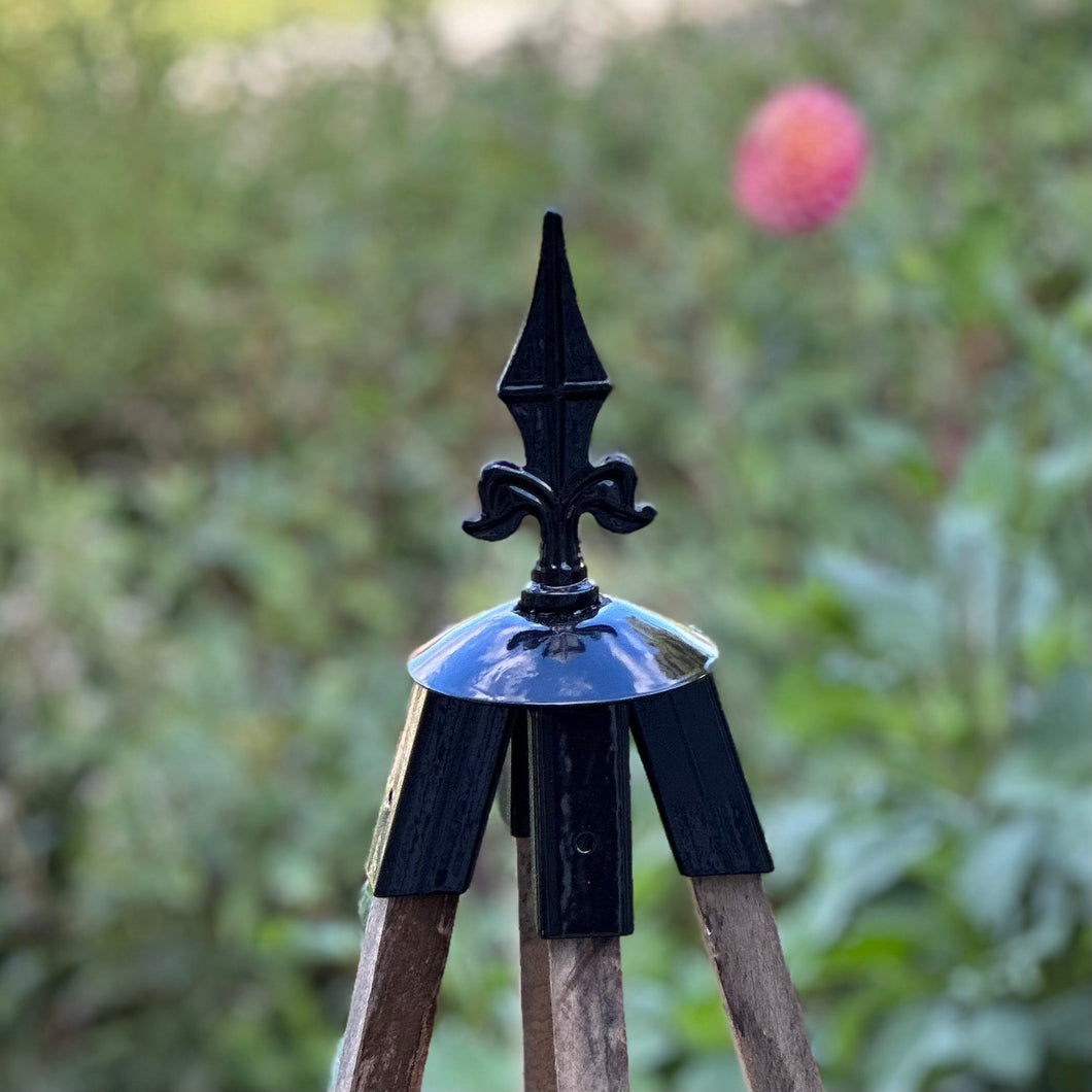 Garden Finial- Fleur de Lys - Hollyhock Hill