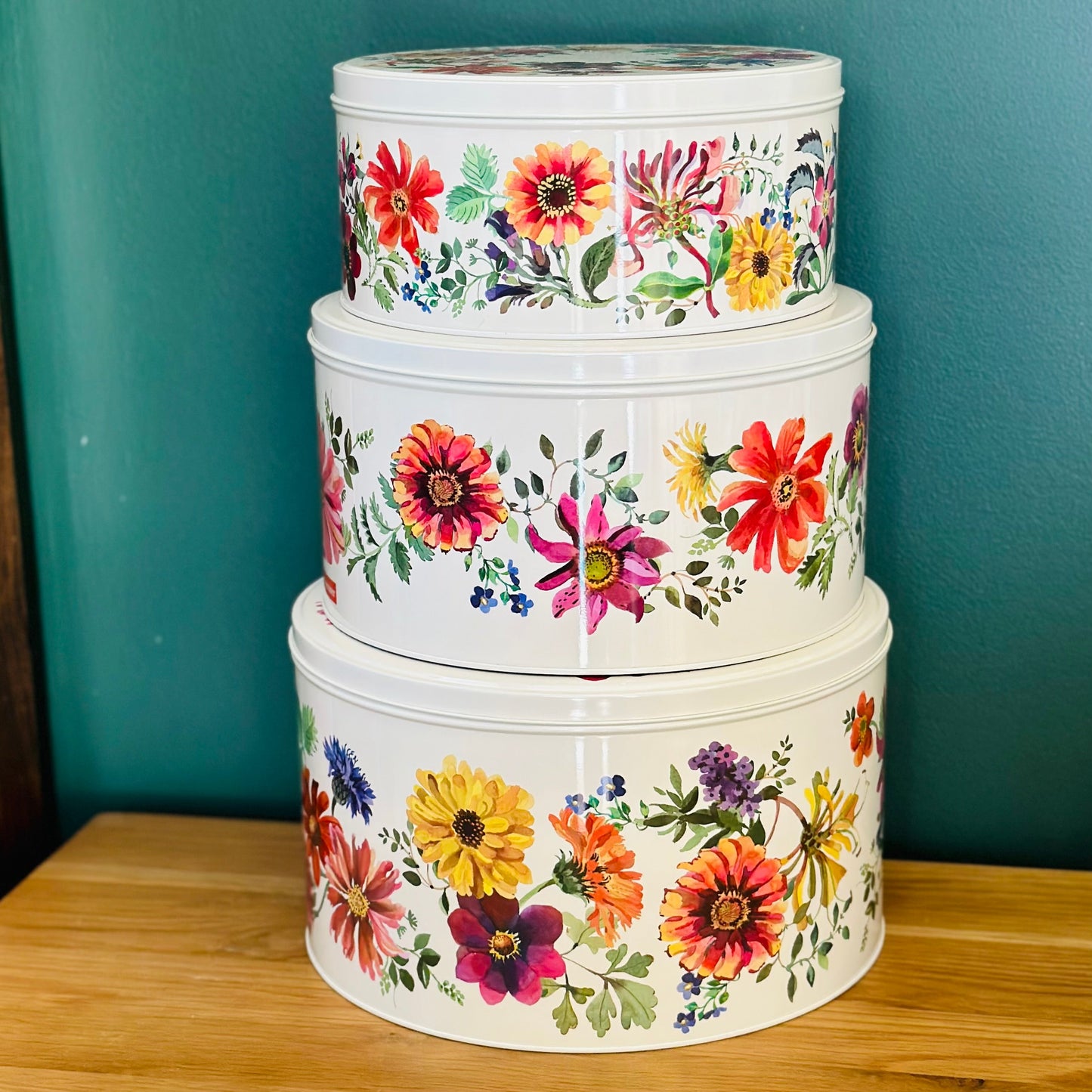'Garden Flowers' by Emma Bridgewater Large Round Set of 3 - Hollyhock Hill