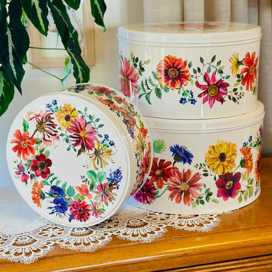 'Garden Flowers' by Emma Bridgewater Large Round Set of 3 - Hollyhock Hill