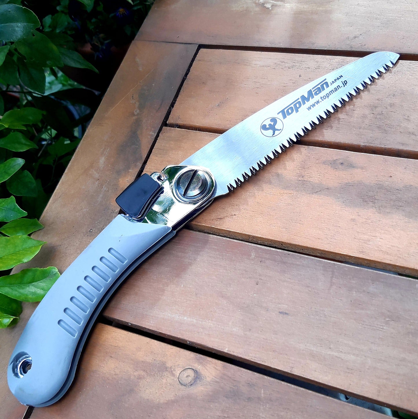Topman Japanese Pocket Pruning Saw - Hollyhock Hill