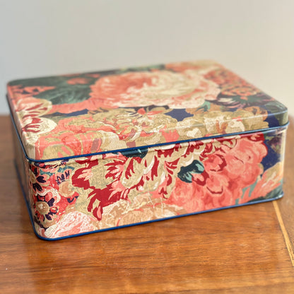 'Very Rose & Peony' by Sanderson Collectable Tin - Hollyhock Hill