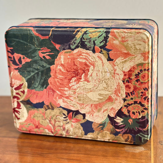 'Very Rose & Peony' by Sanderson Collectable Tin - Hollyhock Hill